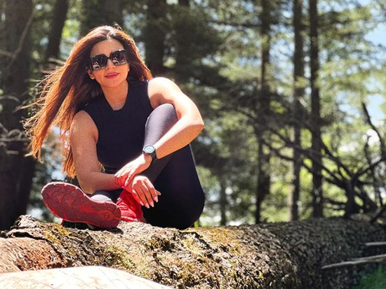 Shama Sikander Looking Flawless At A Sceneic Location